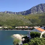 Gornja Vala 4890a Lägenhet