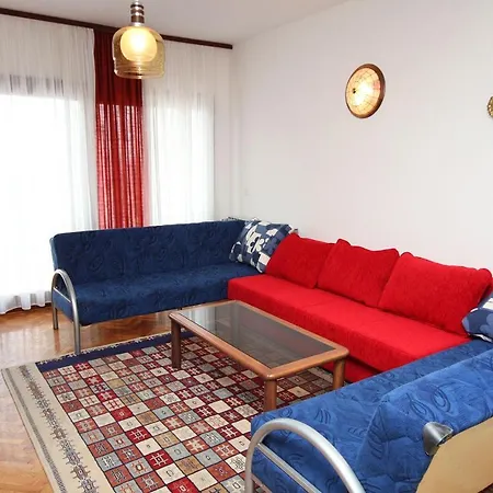 Drvenik Gornja Vala 4890a * Drvenik (Split-Dalmatia)